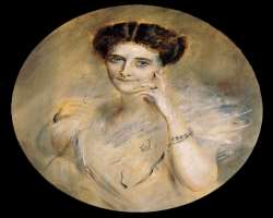 The establishment of the park is accredited to Mary Curzon who is the wife of Viceroy of India during British rule in India.